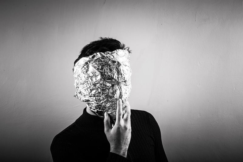 Mask symbolizing anonymous experiences